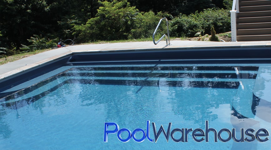 Steps with Swim Out Bench